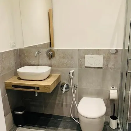 Apartament Casa Ega E La Rotonda: Bellissimi Monovani Nel Cuore Di Katania