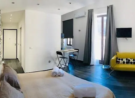 Casa Ega E La Rotonda: Bellissimi Monovani Nel Cuore Di Apartment Catania