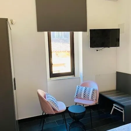 Apartment Casa Ega E La Rotonda: Bellissimi Monovani Nel Cuore Di